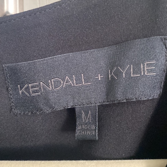 Kendall and Kyle crop top size medium - Picture 3 of 3